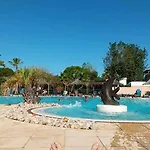 Campsite Le Paradis Du Sud Serignan
